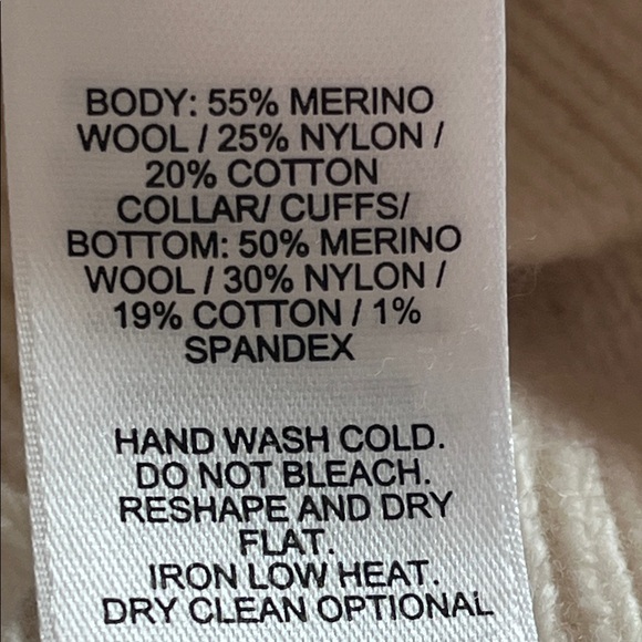 Vineyard Vines Cream Merino Wool Sweater with Embellished Neckline Size XL NWT - Picture 7 of 7